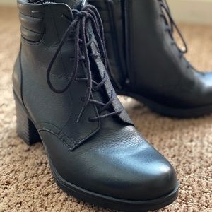 Clarks Leather Side Zip & Lace Up Boots